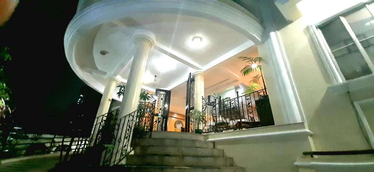 Casa Micarosa Hotel Манила Экстерьер фото